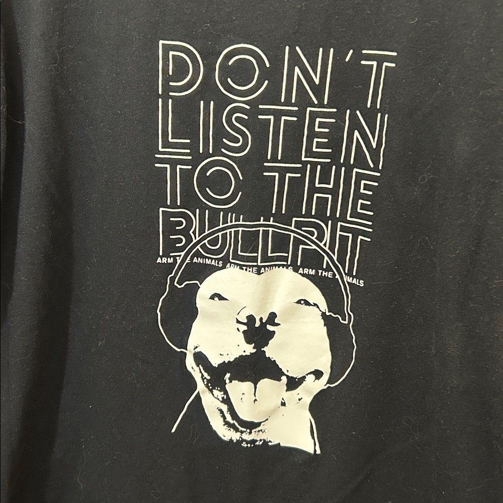 Arm the animals pitbull tee